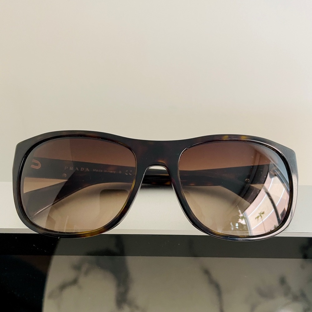 Vintage PRADA Polar Brown SPR 29N Sunglasses!